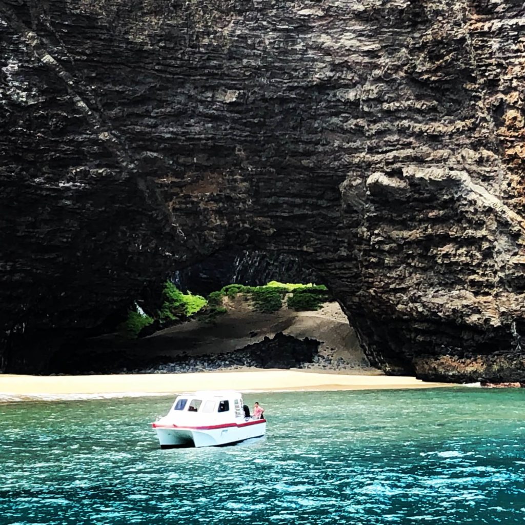 Popular filming locations in kauai makana charters na pali boat tours