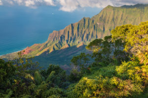 Napali Coast Sunset Cruise: The Best Tour for Photographers and Enthusiasts