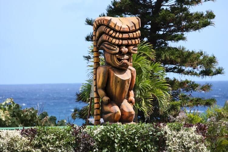 Hawaiian Sculpture or Tiki - Where to Find Them in Kauai