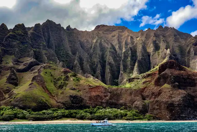 The West Side Of Kauai Hosts the Island’s <span>Top 3 Attractions</span>