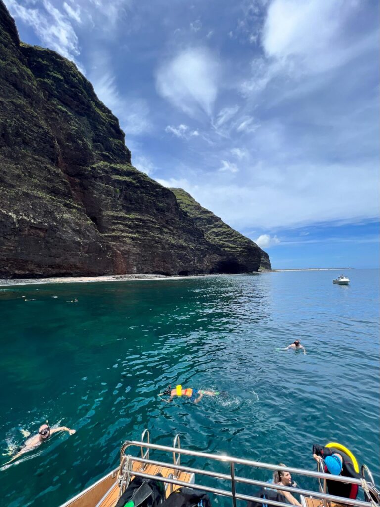 What Actually Determines Whether a Boat Enters a Sea Cave